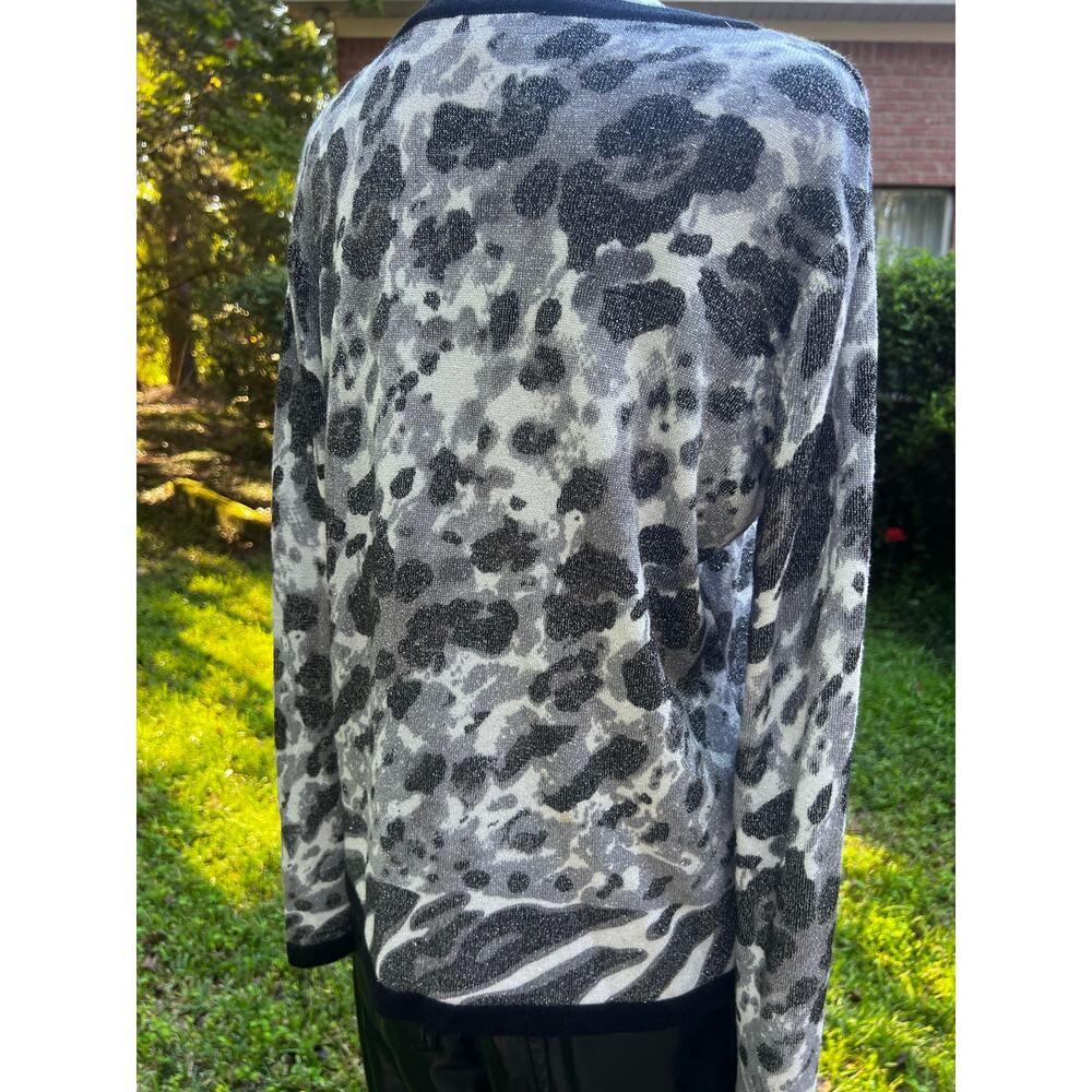 Joseph A. XL Gray Black Animal Print Shimmer Cardigan Jeweled Button - Picture 4 of 10